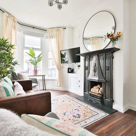 Fresh Cardiff Bay 2 Bedroom House- 3 Tv'S Eksteriør billede